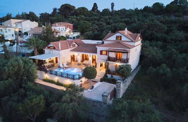 Lila's Luxury Villa