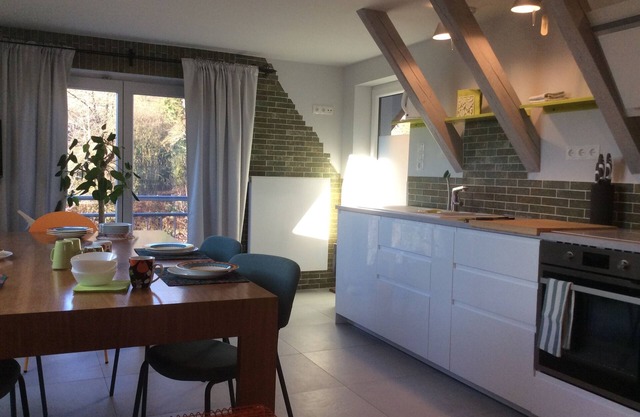 Lila Wolken serviced apartment directly on the Main cycle path. Ideal for vacations