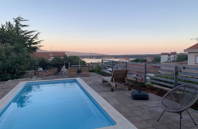 Lili mediterranean studio with a sea view & heated shared pool