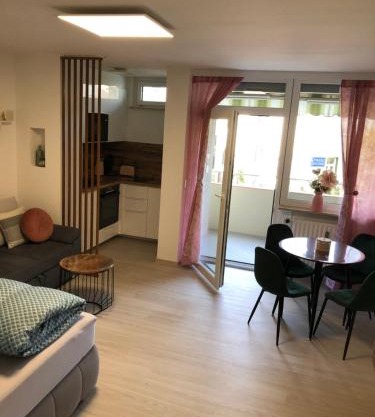 Lilis Apartment mit Balkon