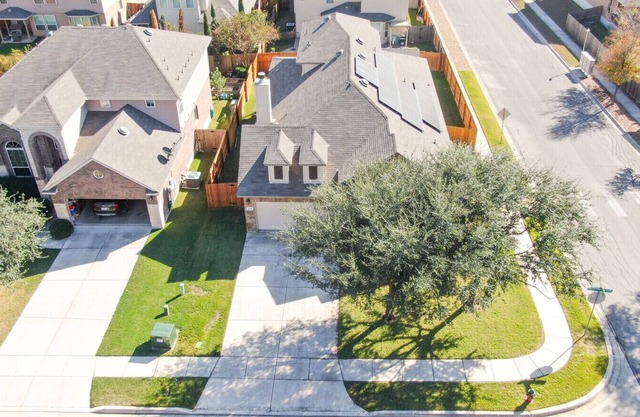 Limestone Ranch House-4 Bedroom 3 Bath House