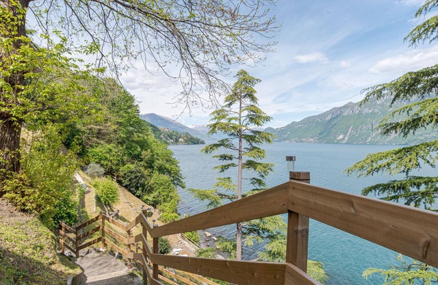 Limonta- Cyclamen Apartment! Access to the Lake!