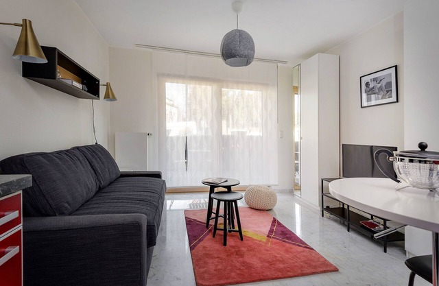 Limpertsberg cinema studio in high-end residence