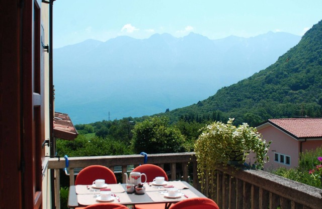 Lina 1 - Theater Home, with panoramic view