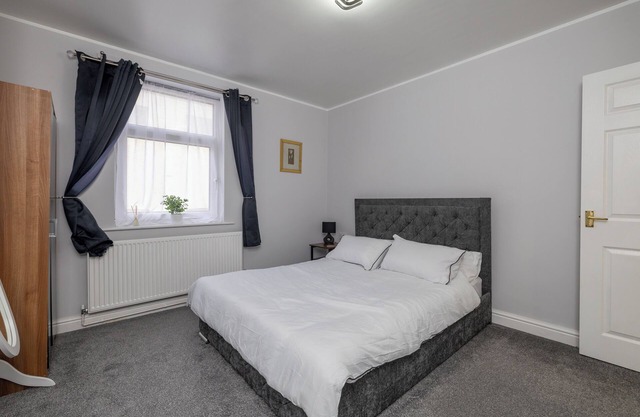 Lincoln Central - sleeps up to 4