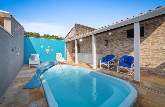 Linda Casa com Piscina em Bertioga