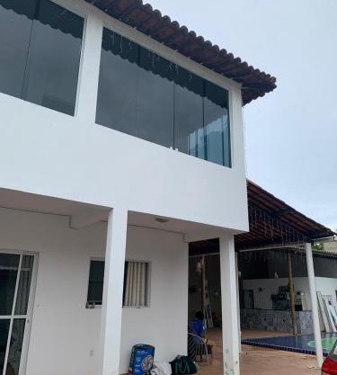 Linda casa com piscina