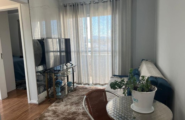 Lindo Apartamento Completo E Com Garagem Coberta