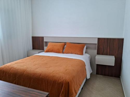 Lindo apto de 2 quartos e 1 banheiro c/garagem