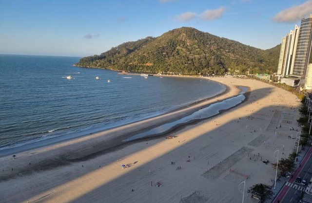 Lindo apto Frente MAR tudo novinho 2suítes+garagem
