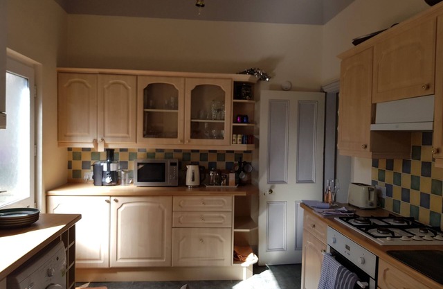 Lingdale 4 Bedroom House & Trundlebed Option