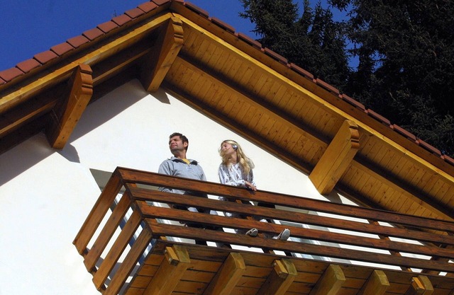 Linthal, individual chalet with veranda located in the mountains at 1050 meters above sea level