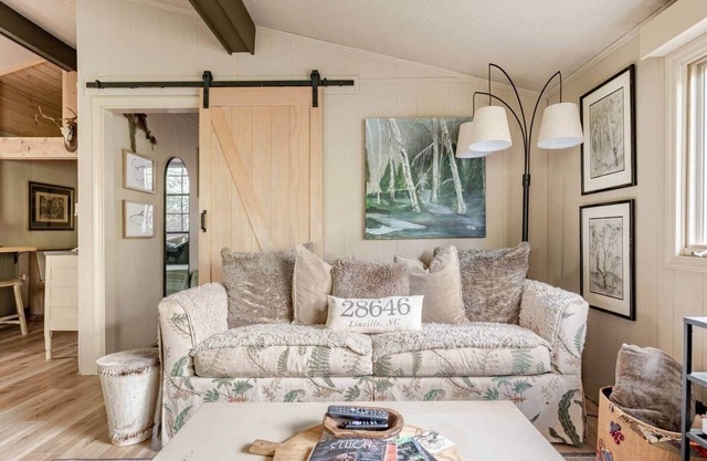 Linville Tree Haus w/golf, community pool & fish'n