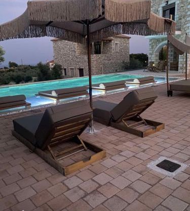 Liokrina suites