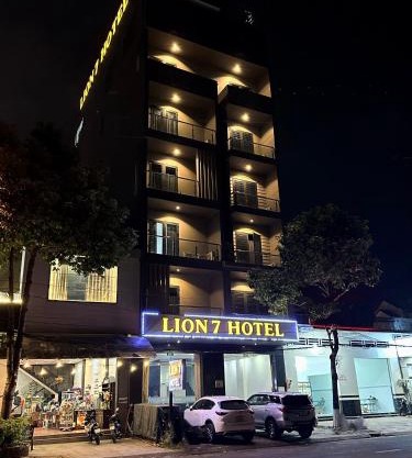 LION 7 HOTEL
