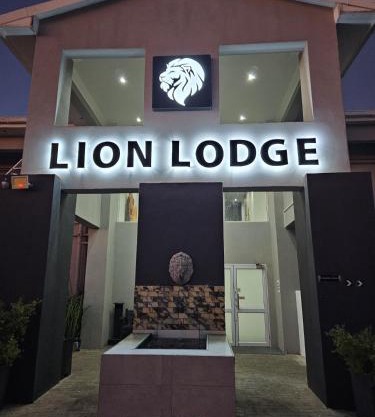 Lion Lodge