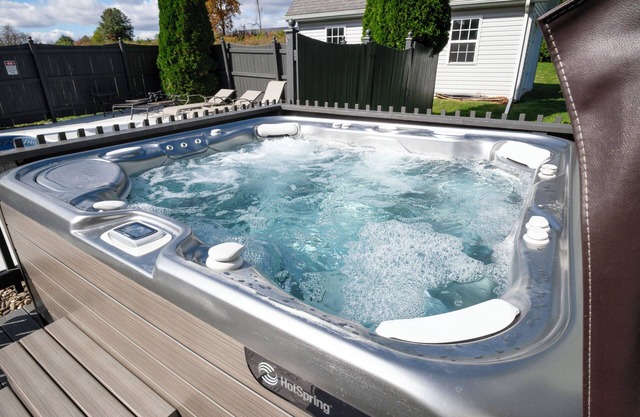 Lions Den. Pool-Hot Tub-EspressoBar-Stadium 30 Min