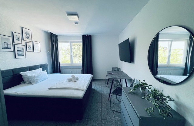 Lipp Apartments