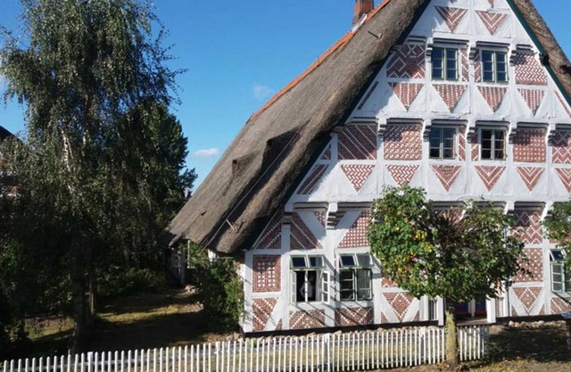 Listed holiday idyll under thatch - holiday idyll under thatch