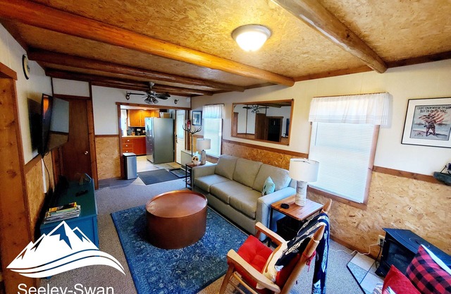 Little Blue Cabin on the Clearwater River!
