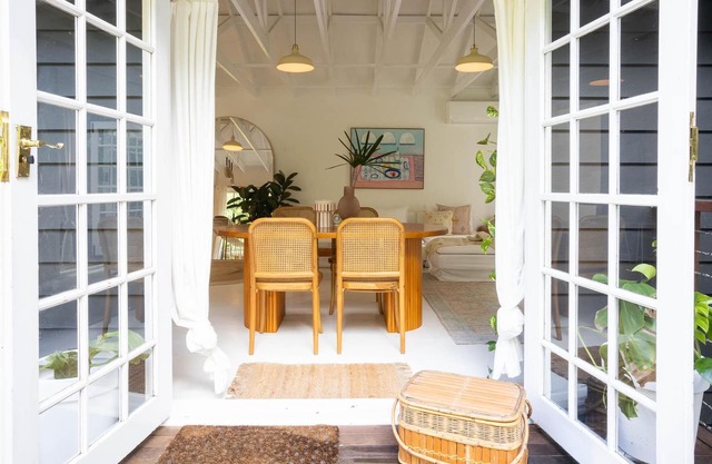 Little Brae Cottage - 2 bedroom, 2 Bathroom Cosy, peaceful, effortlessly styled to perfection
