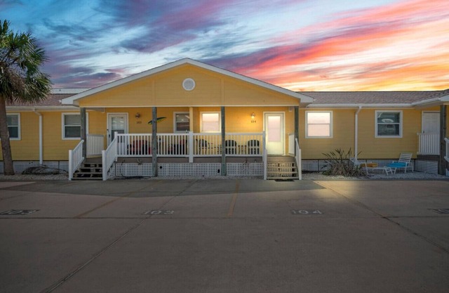 Little Cayman Close to Port Aransas Beach