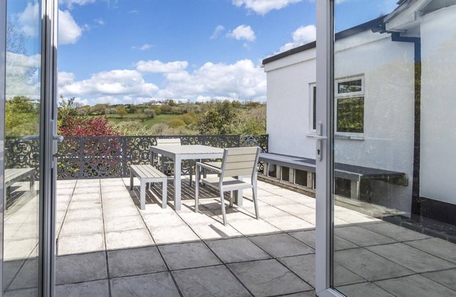Little Hill - 3 Bedroom Bungalow - Wisemans Bridge