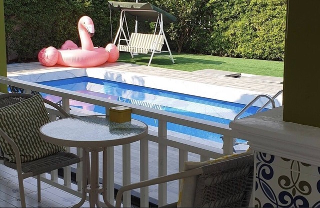 Little home pool villa