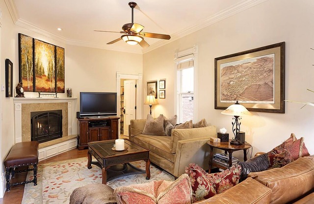 Little Jewel | Charming Private Home w/views Aspen Mountain & BBQ, 4 Blocks from the Gondola
