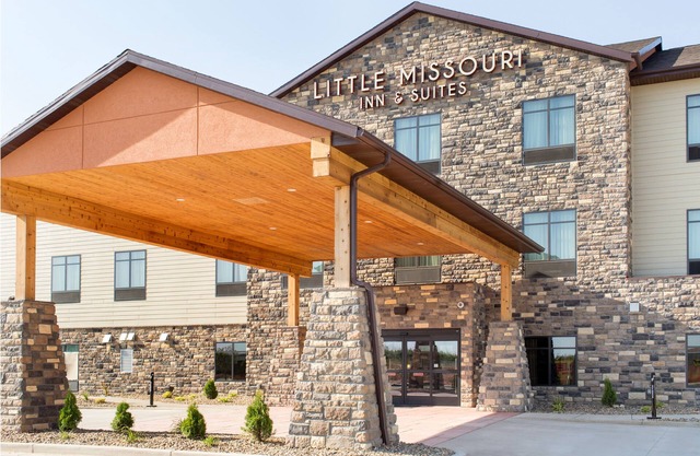 Little Missouri Inn & Suites
