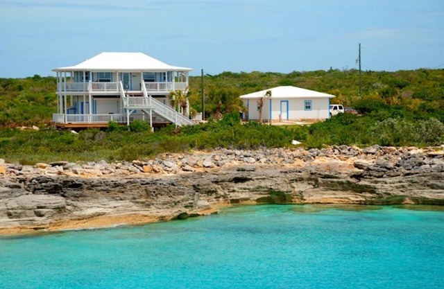 Little paradise Sandy Point Bahamas