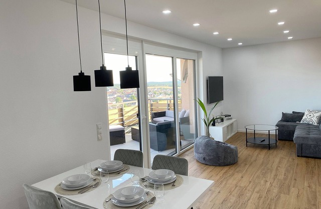 Little Penthouse Würzburg Komplett neu Renoviertes Apartment