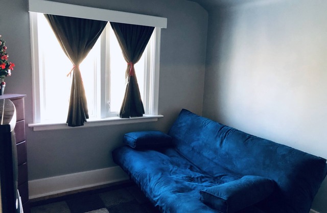 Little Piece of Heaven Cozy Retro Suite - Separate entrance