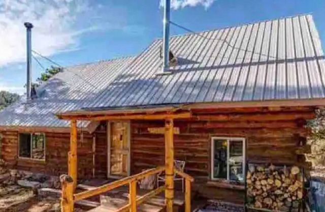 Little Valhalla Cabin in the Woods
