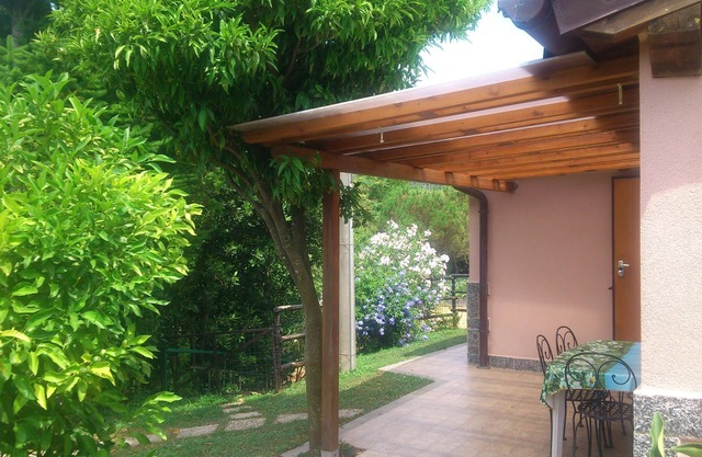 Little VILLA WITH GARDEN, 400 m from the sea, in Deiva Marina, near the 5 Terre