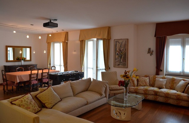 Live Luxuriously in Milan: 4BR/4BA Apartment w/Triple Kitchen & Living Room