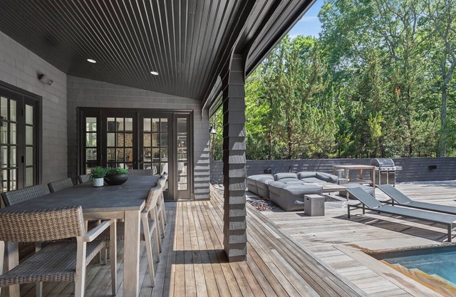 Live the good life and escape out east to Sag Harbor/Wainscott!
