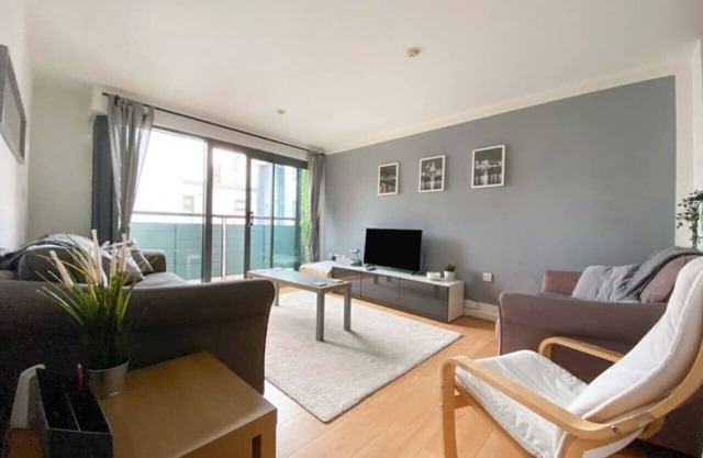 Liverpool One Beautifully Presented 2 Bedroom Apartment
