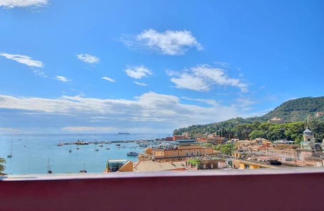 Livin' Portofino Sea apartment with terrrace and sea wiew