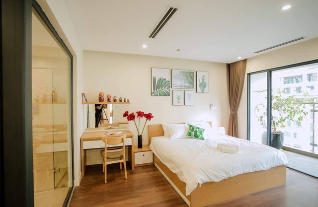 Living like a Vietnamese family in a modern apartment