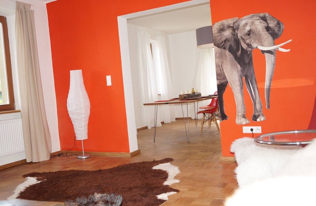Living on the Schlossberg Elefant