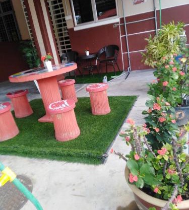 Liza Homestay