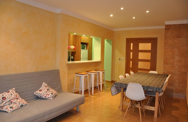 LLançà: Magnificent flat