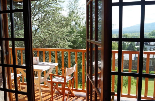 LLIVIA IX - Three Bedroom Apartment, Sleeps 6