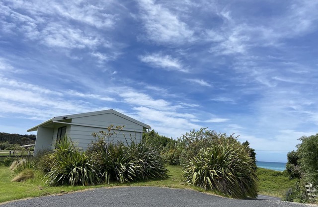 Loboski Ocean Retreat