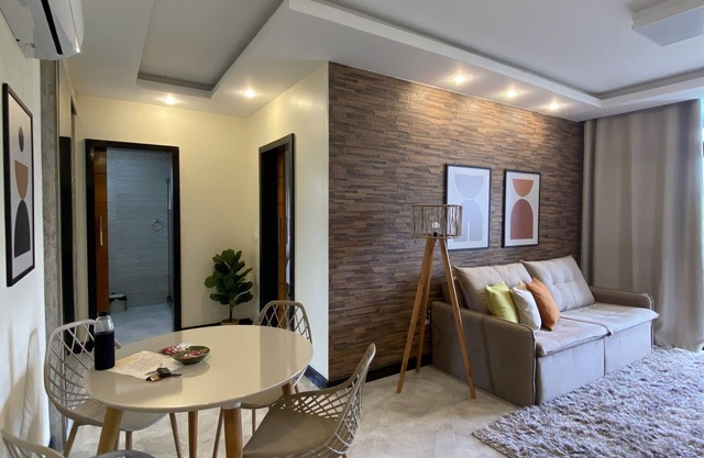 Local 401 Apartment