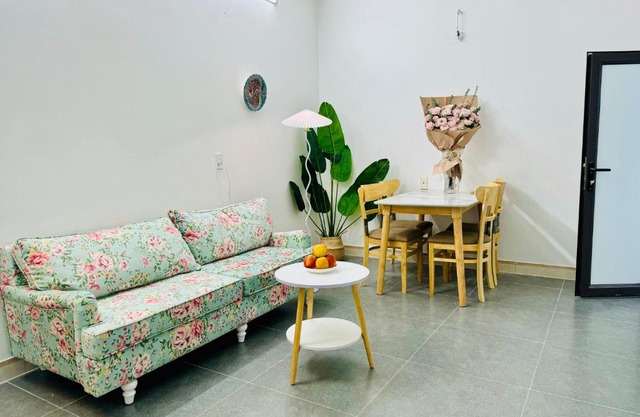 Local Me - Exclusive Centre Room