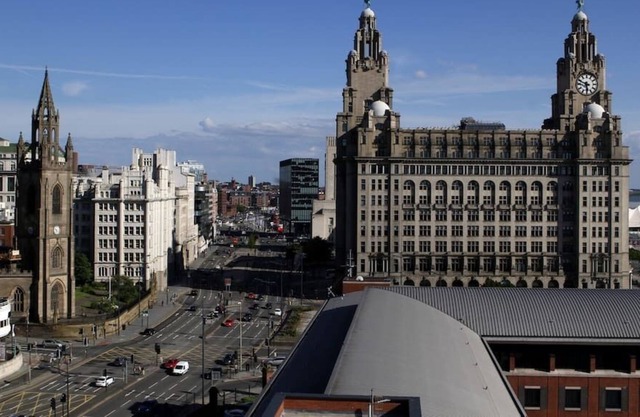 Located above the prestigious Malmaison hotel and has amazing city views from the 10th Floor.