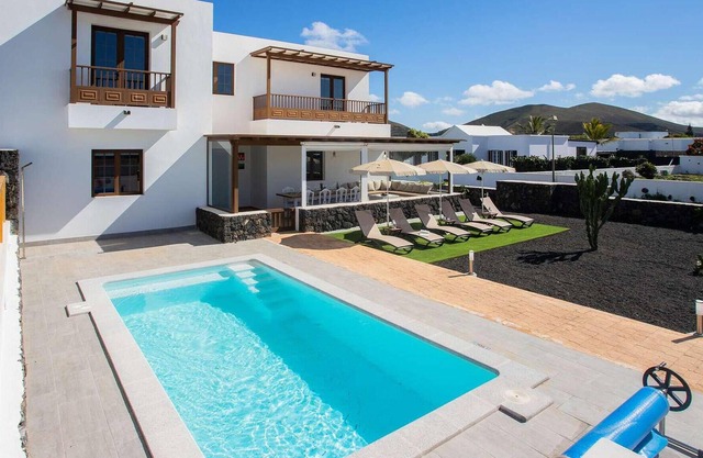 Located in La Vegueta, a small, traditional Spanish village in the famous volcanic countryside betwe
