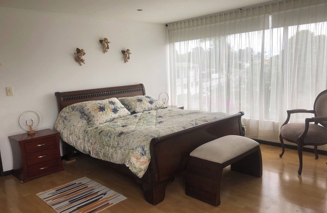 located in the countryside just 8 kmt from the city and views of the mountains